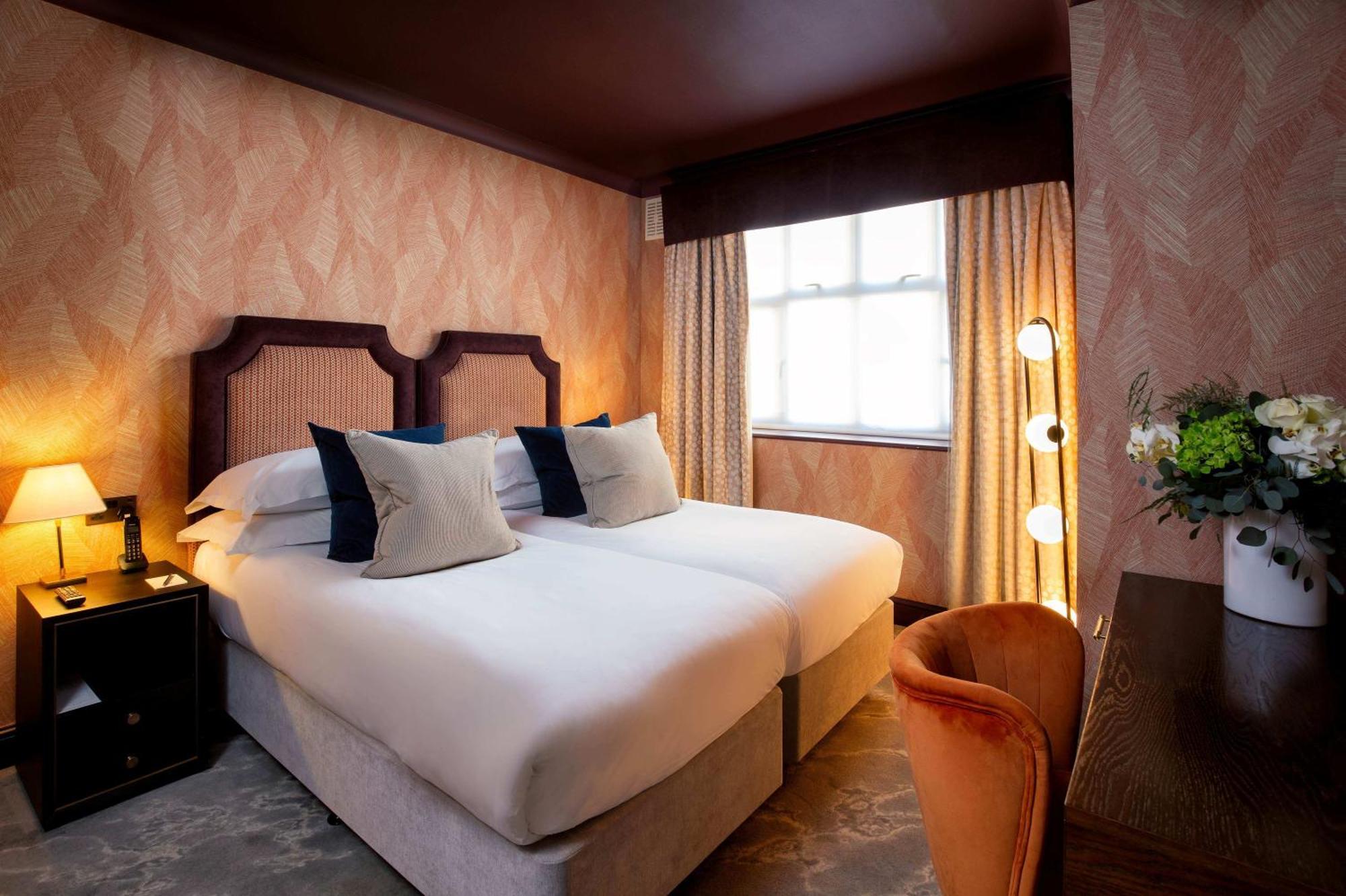 The Capital Hotel, Apartments & Townhouse London Exterior photo